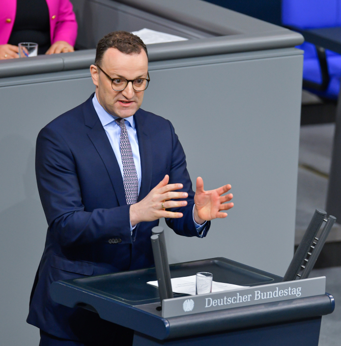 Jens Spahn im Plenum