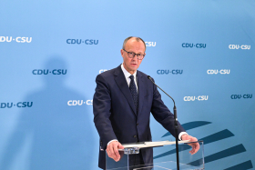 Friedrich Merz gibt ein Statement ab