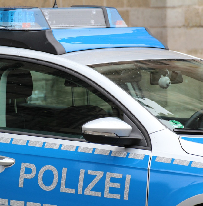 Blaues Polizeiauto